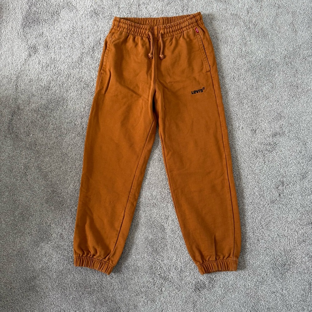 Levi’s oversized sweatpants